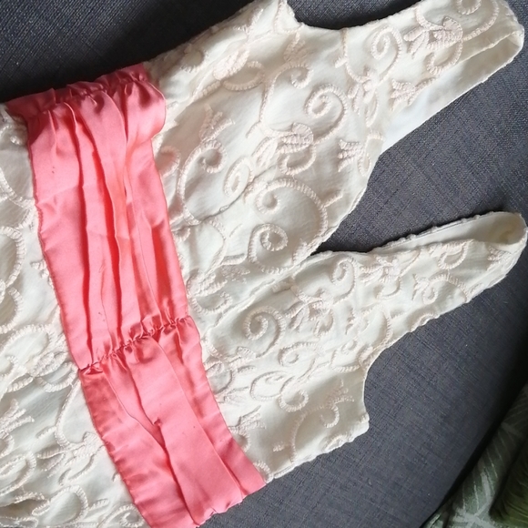 Cream and coral v-neck dress by Minuet - Picture 5 of 5